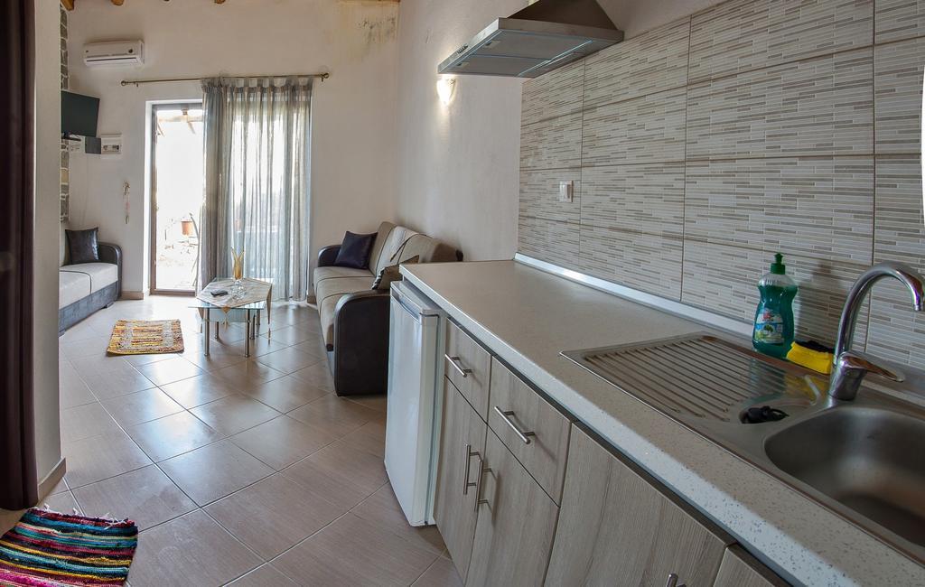 Theano Apartments Сарті Екстер'єр фото