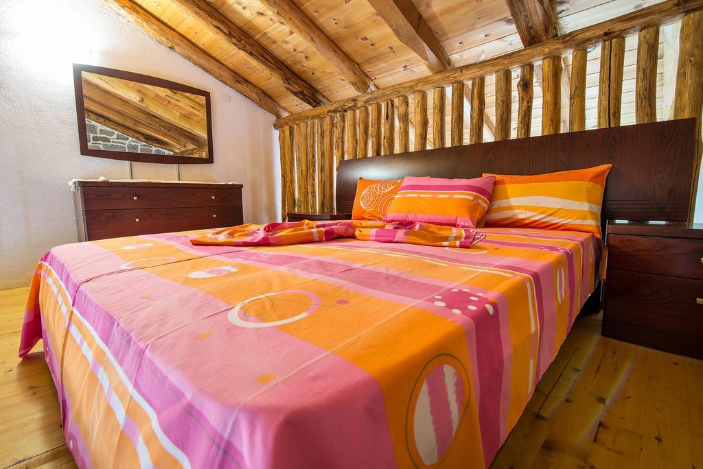 Theano Apartments Сарті Екстер'єр фото