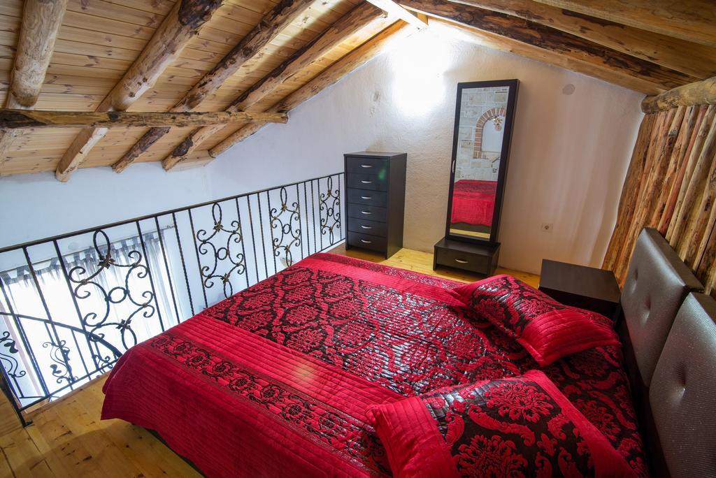 Theano Apartments Сарті Екстер'єр фото