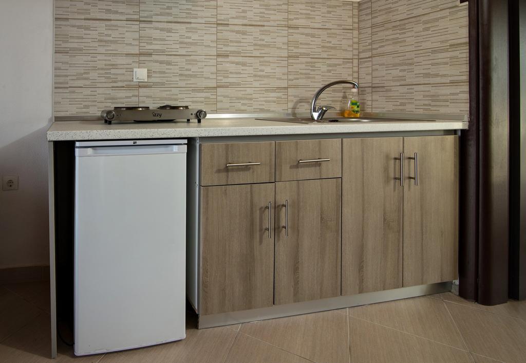 Theano Apartments Сарті Екстер'єр фото