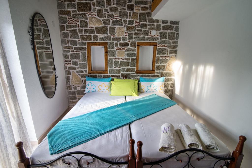 Theano Apartments Сарті Екстер'єр фото