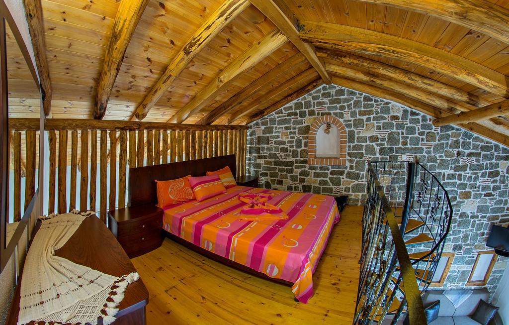 Theano Apartments Сарті Екстер'єр фото